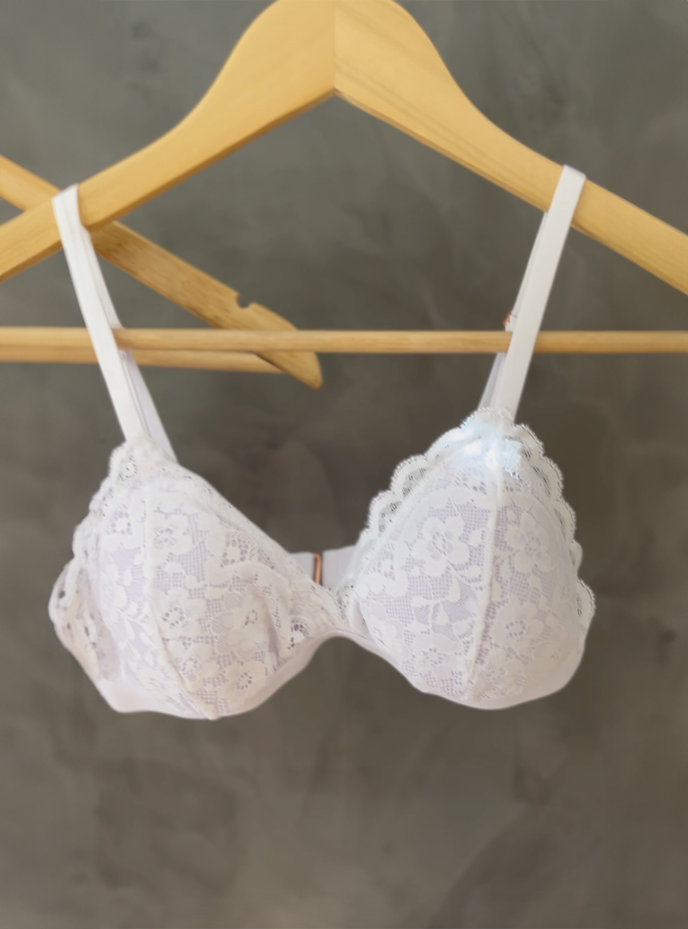 Brasiere Rosa 945 de Encaje Blanco Copas Removibles