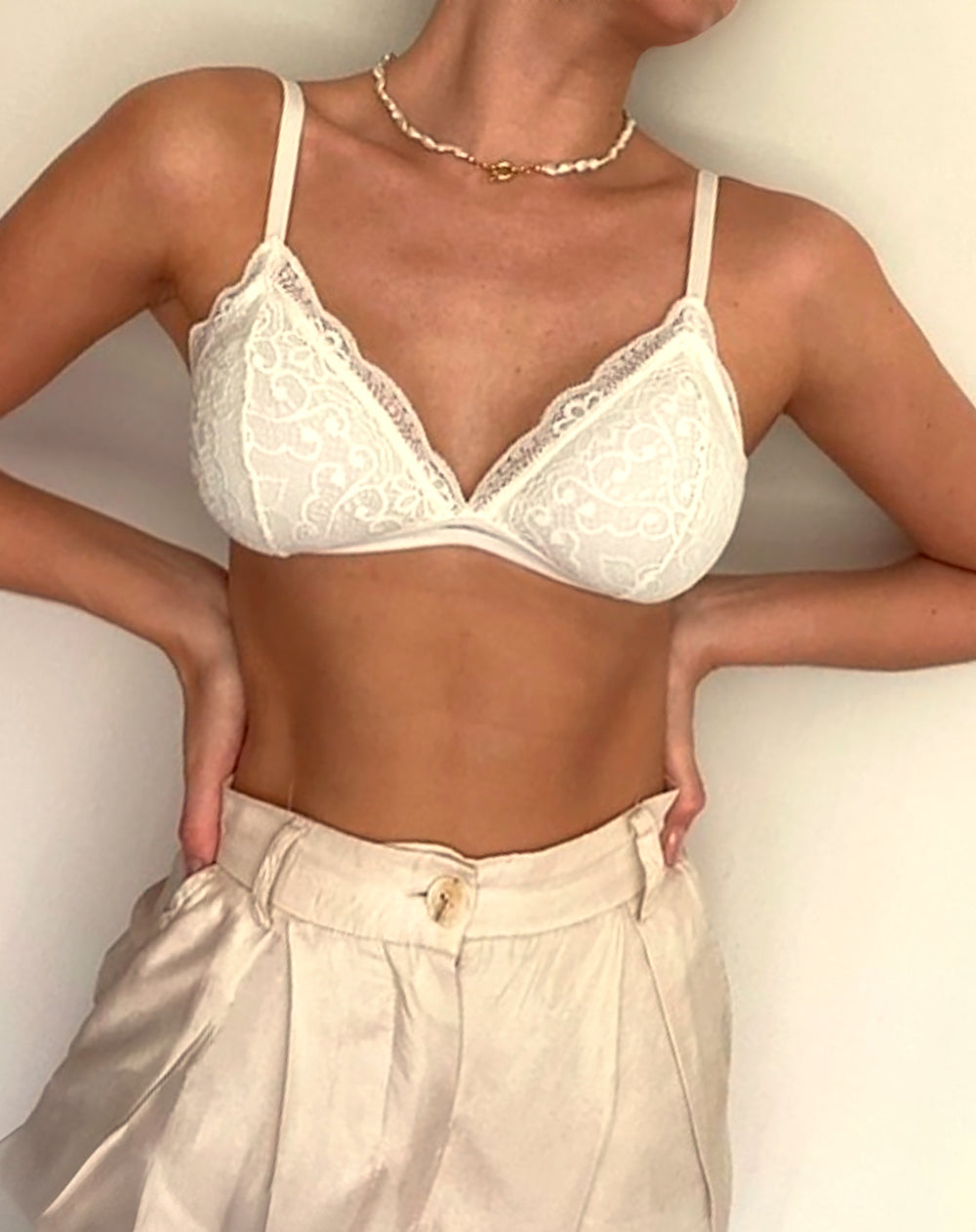 Brasiere Rosa 945 de Encaje Marfil Copas Removibles